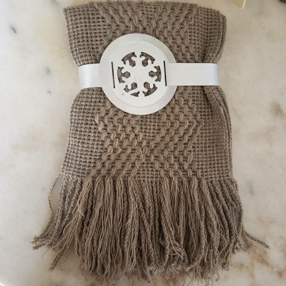 NY&Co Brown Knit Fringe Scarf